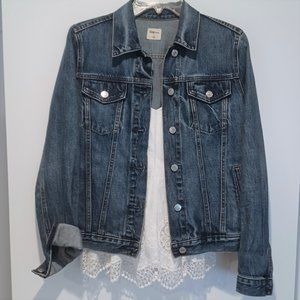 EUC Gap 1969 classic jean jacket size Small